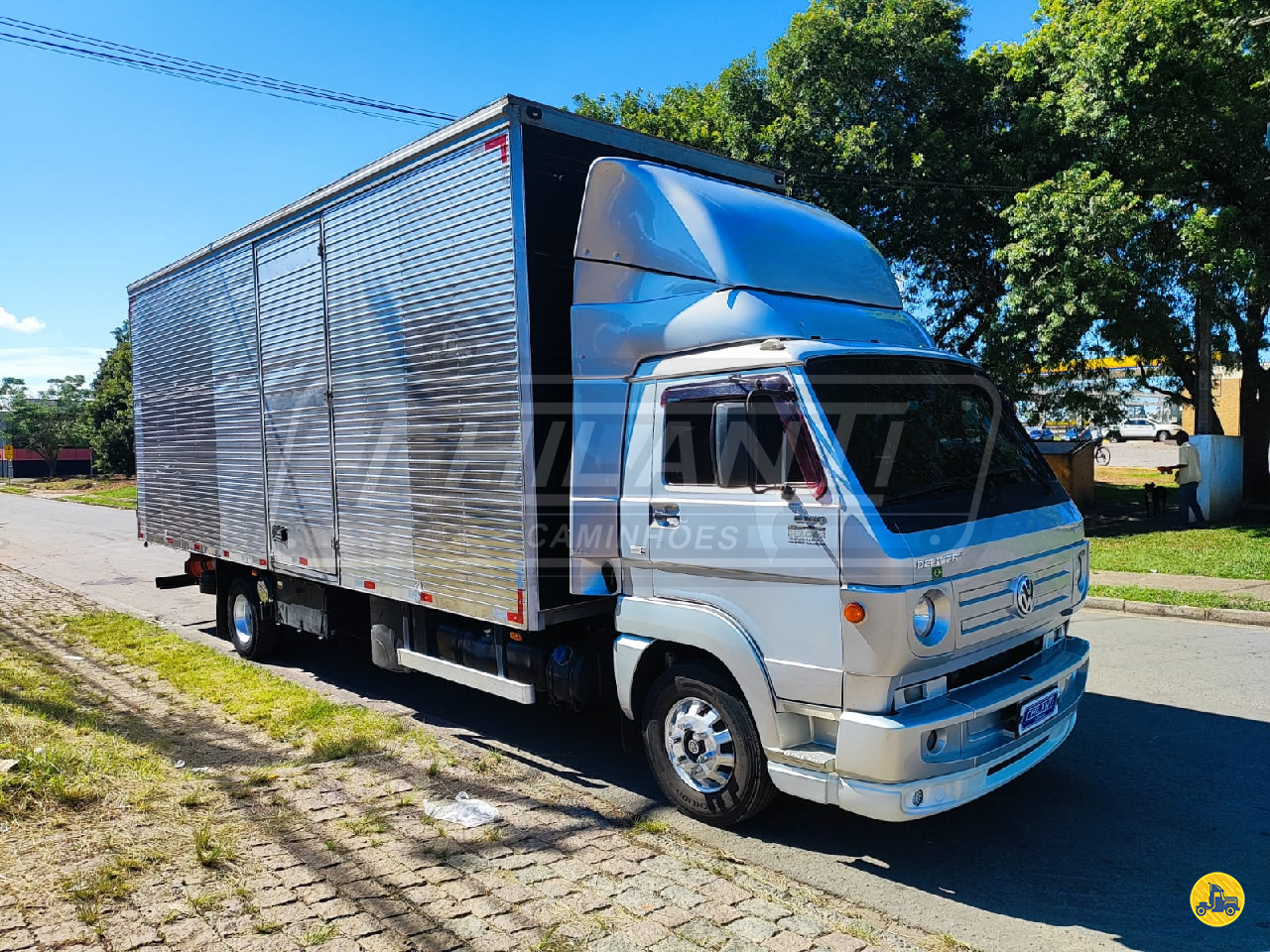CAMINHAO VOLKSWAGEN VW 8160 Baú Furgão 3/4 4x2 Chilanti Caminhões QUATRO BARRAS PARANÁ PR